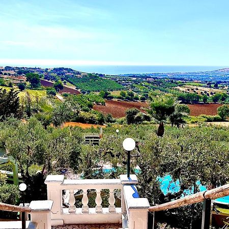 Casale Delle Rose B&B Fattoria Montepagano Zewnętrze zdjęcie