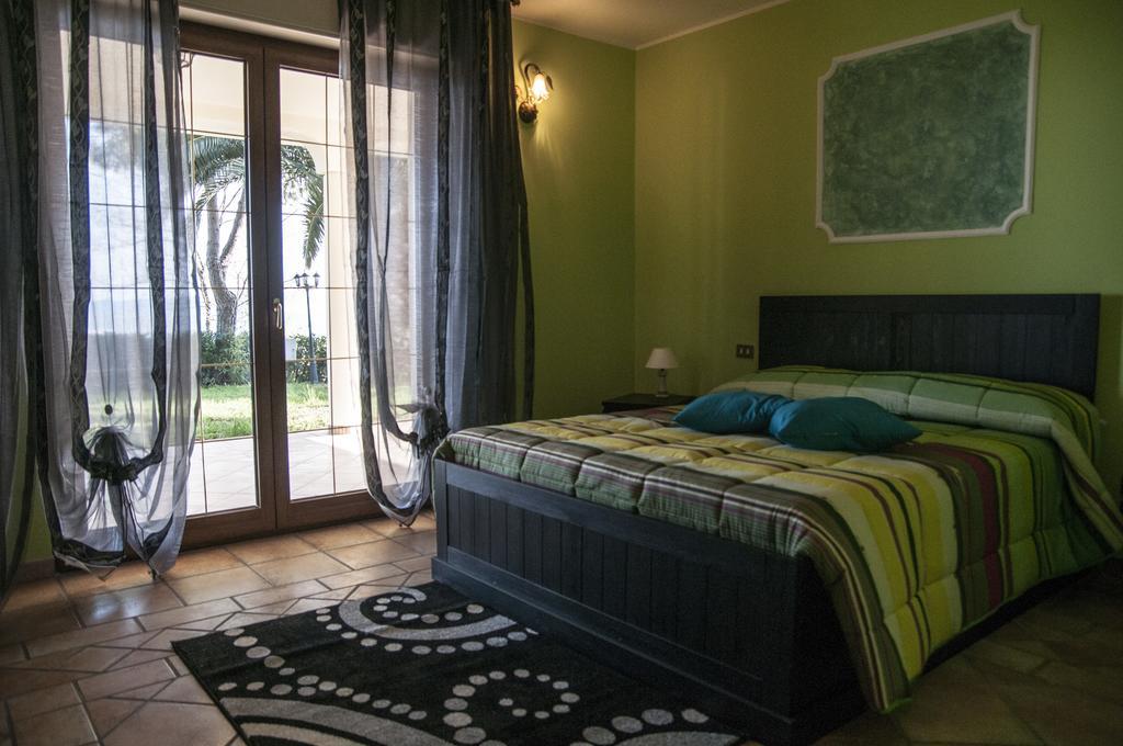 Casale Delle Rose B&B Fattoria Montepagano Pokój zdjęcie